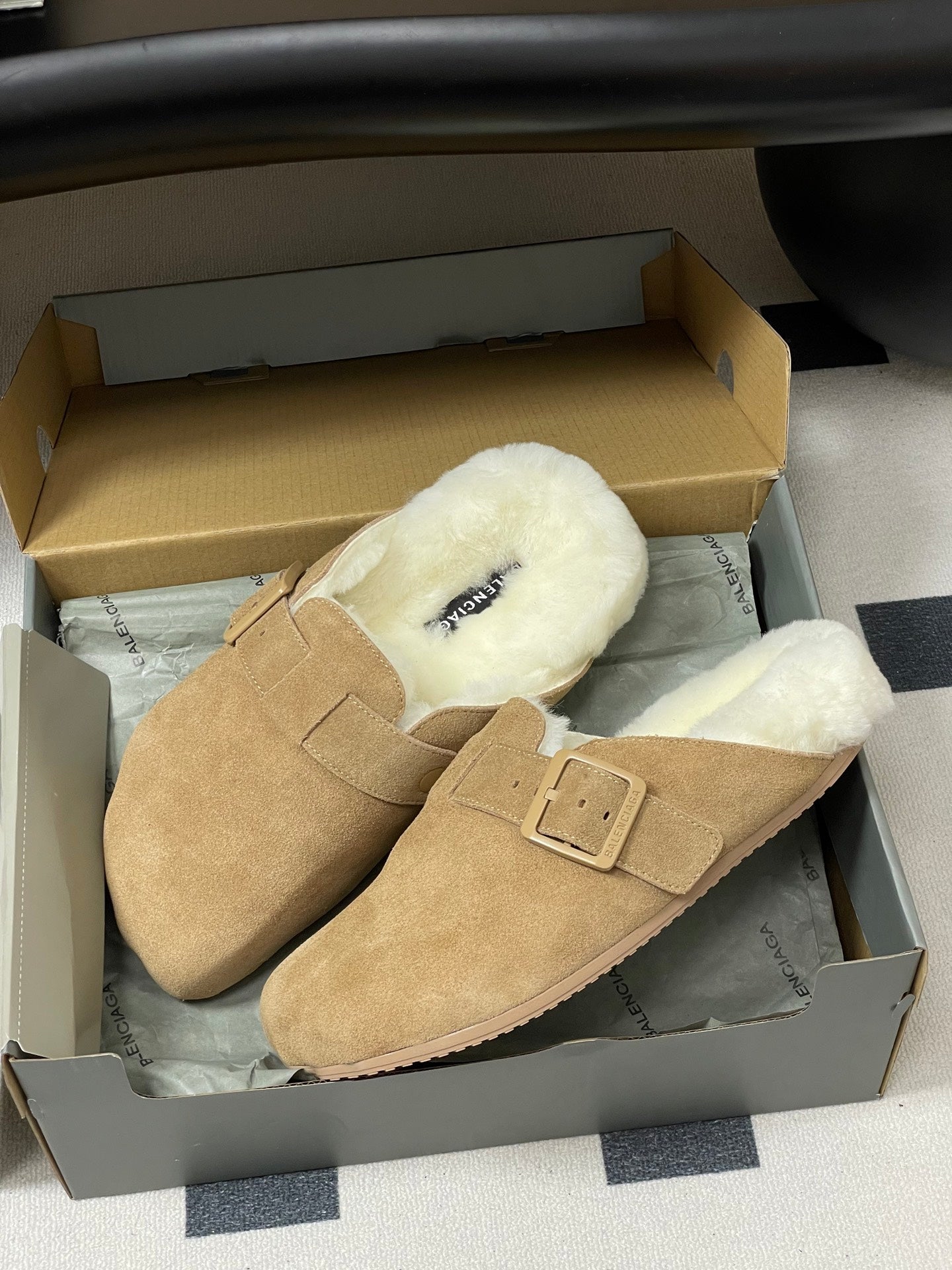 BALENCIAGA 25S FUR-LINED MULES IN LIGHT BROWN FAUX LEATHER - 35