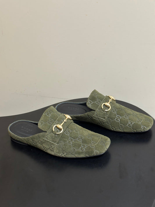 ЛОФЕРИ-МЮЛІ GUCCI 26S HORSEBIT З ЗАМШІ КОЛЬОРУ МОХУ