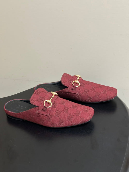 МЮЛІ GUCCI 26S HORSEBIT LOAFER З ЧЕРВОНОГО ПОЛОТНА