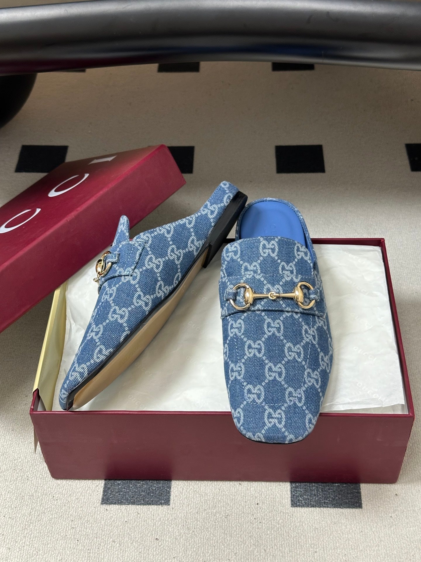 GUCCI 26S HORSEBIT LOAFER MULES IN BLUE DENIM