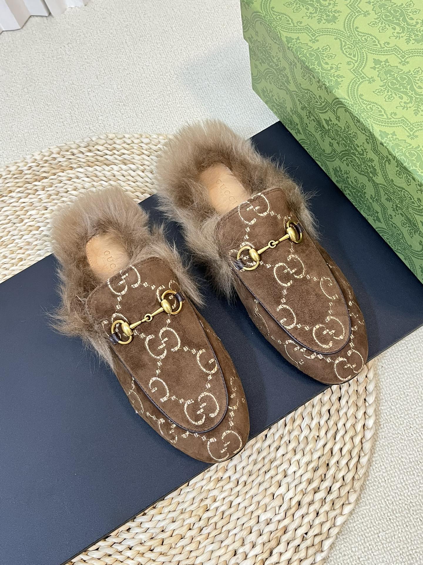 HORSEBIT MULE IN COCOA BROWN MONOGRAM VELVET AND LAMB WOOL LINING - 35