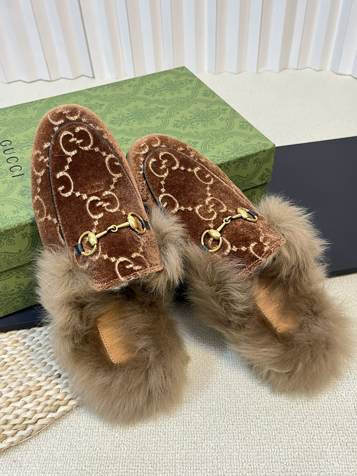 HORSEBIT MULE IN SYRUP BROWN MONOGRAM VELVET AND LAMB WOOL LINING - 35