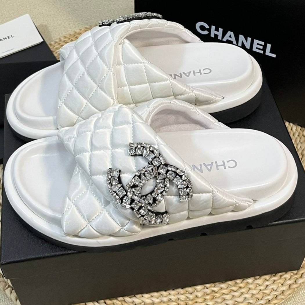 Women's slippers with two crossed straps sheepskins white - 35