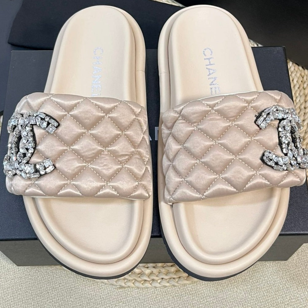New Style Diamond Buckle Double C Thick Bottom Slippers Beige Cream Sheepskin - 35