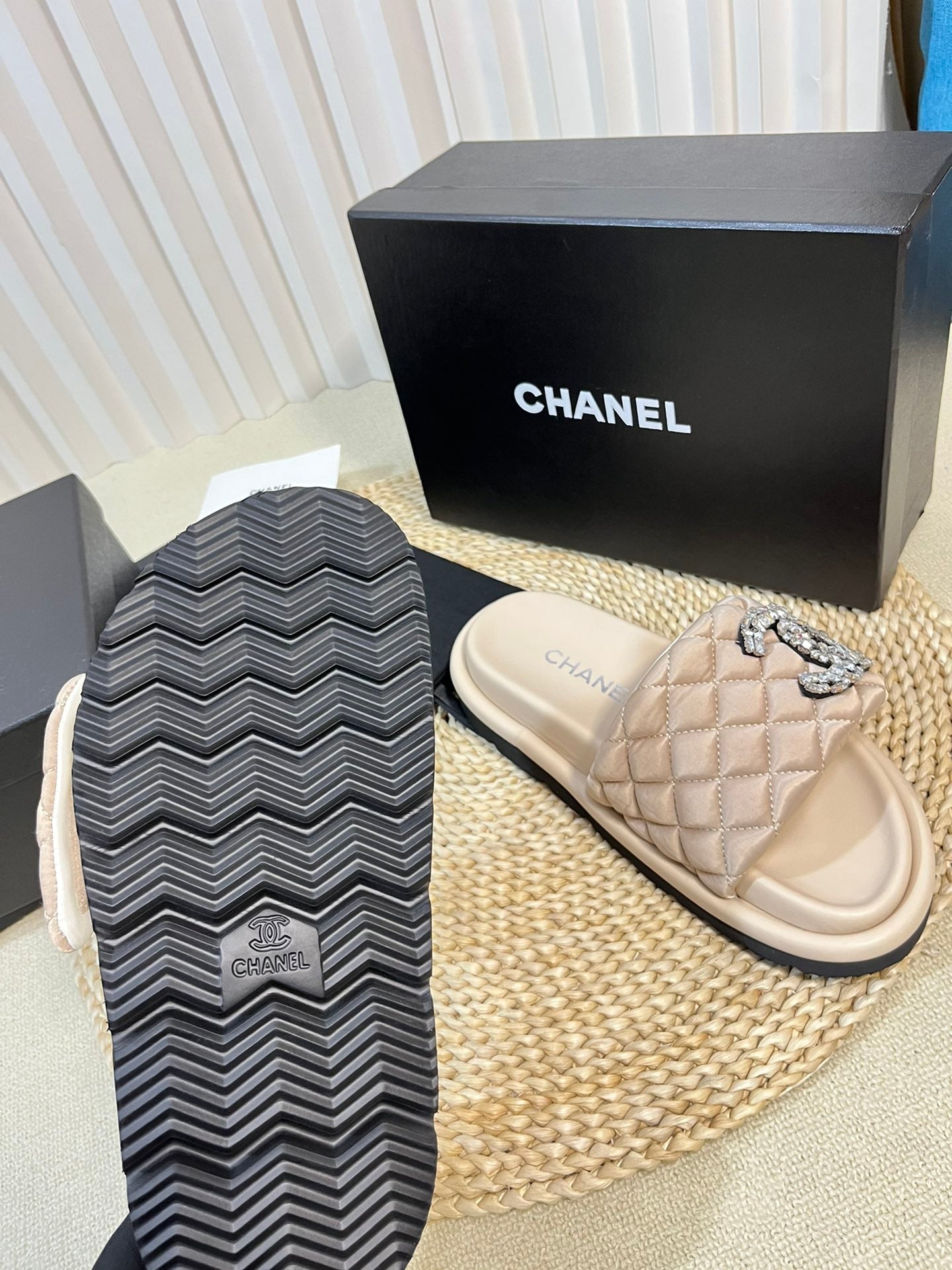 New Style Diamond Buckle Double C Thick Bottom Slippers Beige Cream Sheepskin - 35