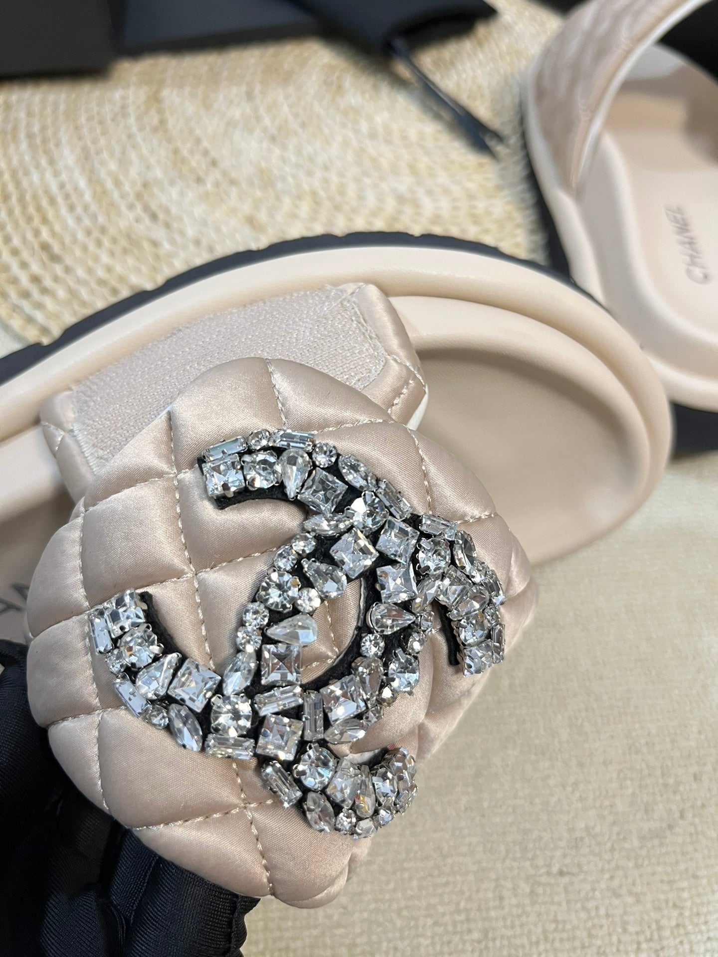 New Style Diamond Buckle Double C Thick Bottom Slippers Beige Cream Sheepskin - 35