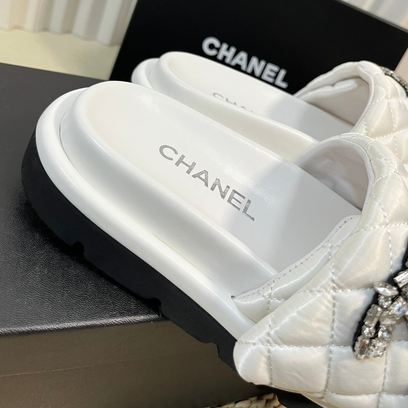 New Style Diamond Buckle Double C Thick Bottom Slippers White Sheepskin - 35