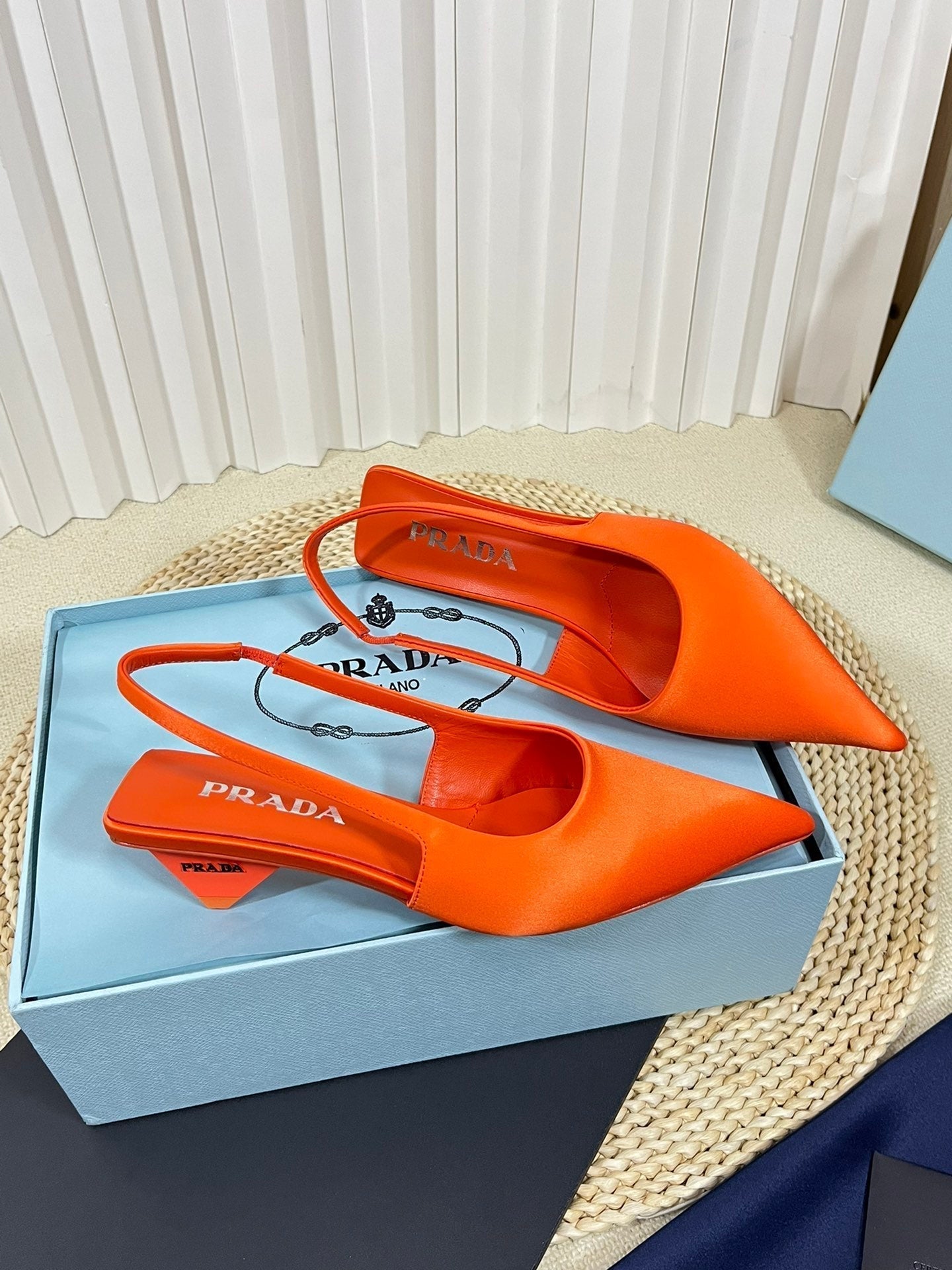 PRA POINTED TOE SLINGBACK PUMPS BRIGHT ORANGE SATIN - 35