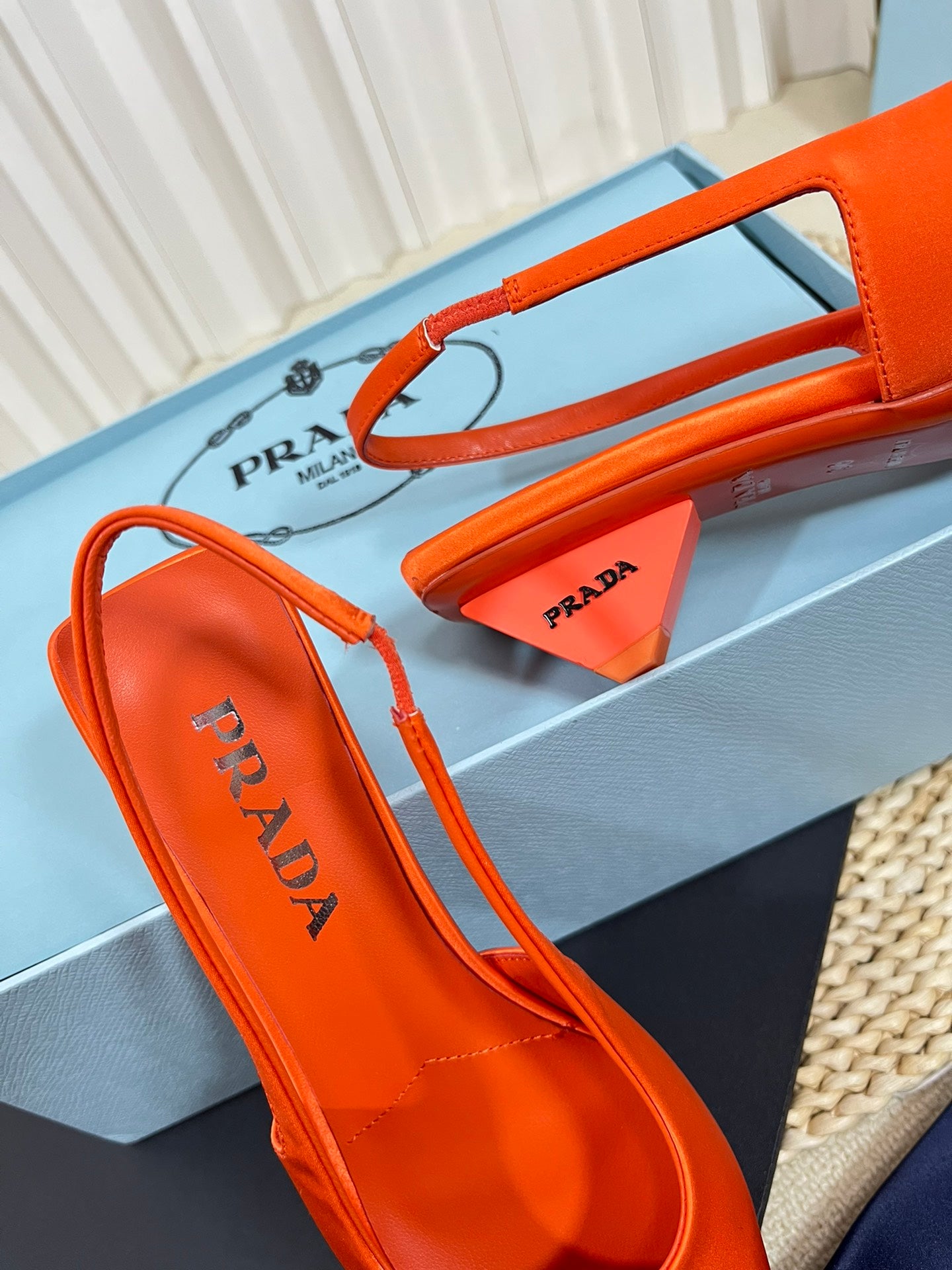 PRA POINTED TOE SLINGBACK PUMPS BRIGHT ORANGE SATIN - 35