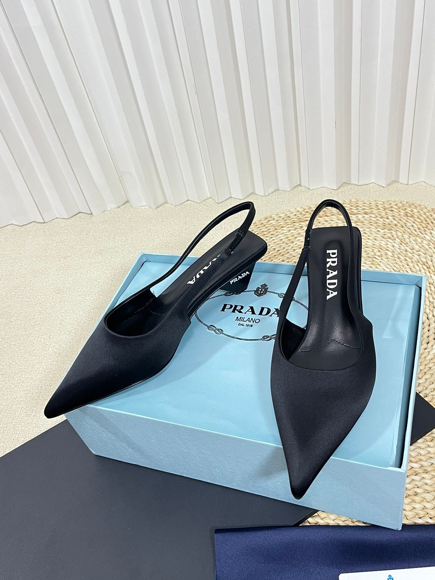 PRA POINTED TOE SLINGBACK PUMPS BLACK SATIN - 35