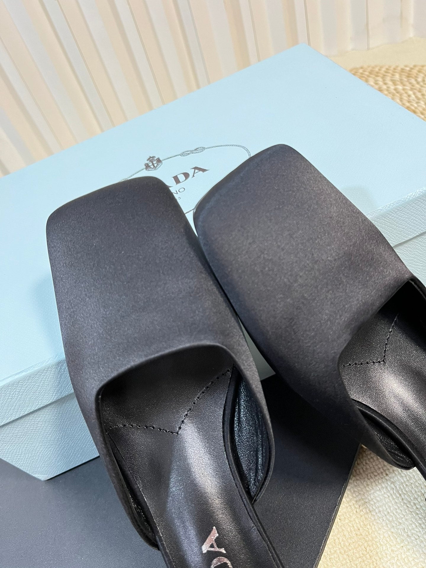 PRA SQUARE TOE MULES BLACK SATIN - 35