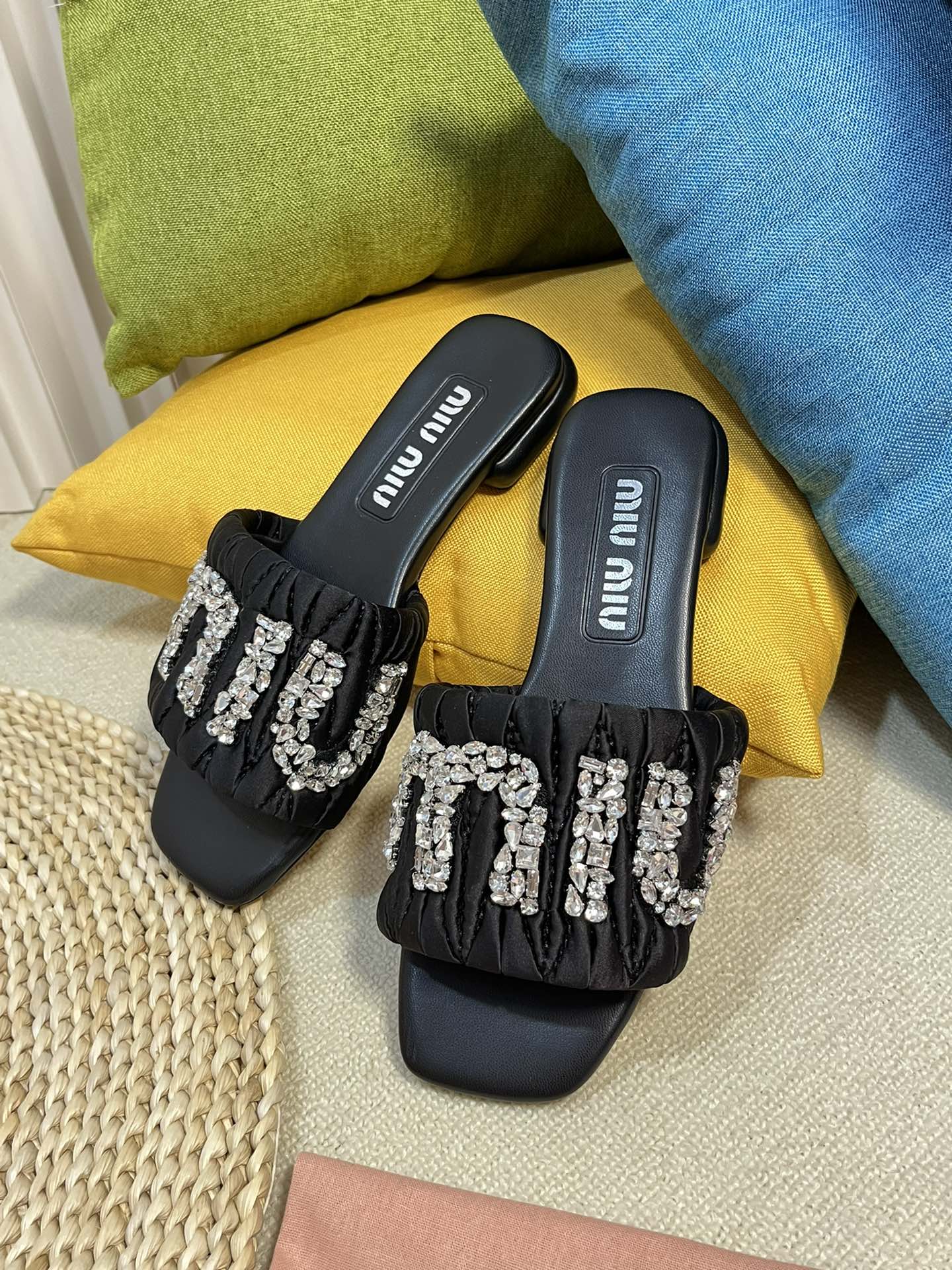 Women's Black Leather Diamond Slippers - 35