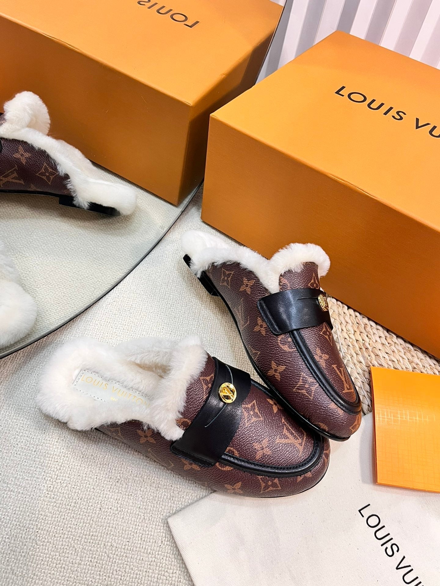 FLAT MULE IN CHESTNUT BROWN MONOGRAM CALFSKIN AND SHEARLING LINING - 35