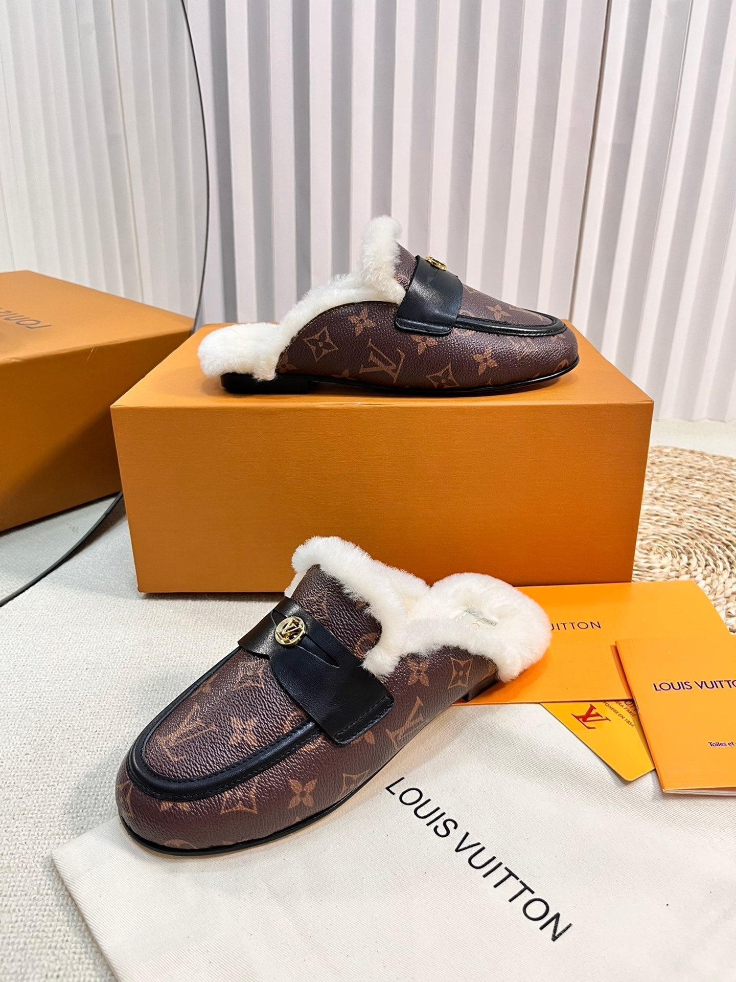 FLAT MULE IN CHESTNUT BROWN MONOGRAM CALFSKIN AND SHEARLING LINING - 35