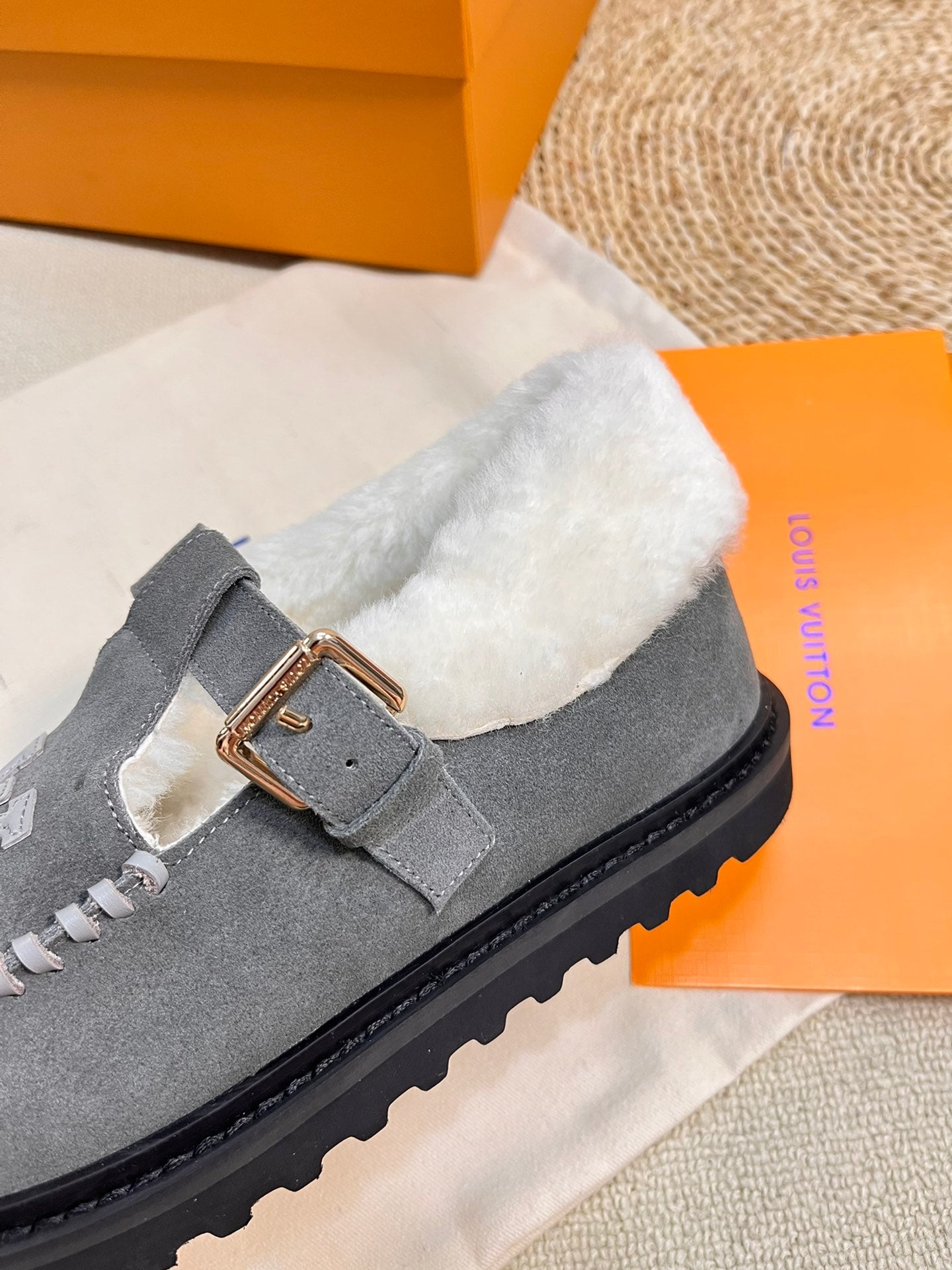 COLORADO COMFORT MARY JANE IN SHADOW GRAY SUEDE AND SHEARLING LINING - 35