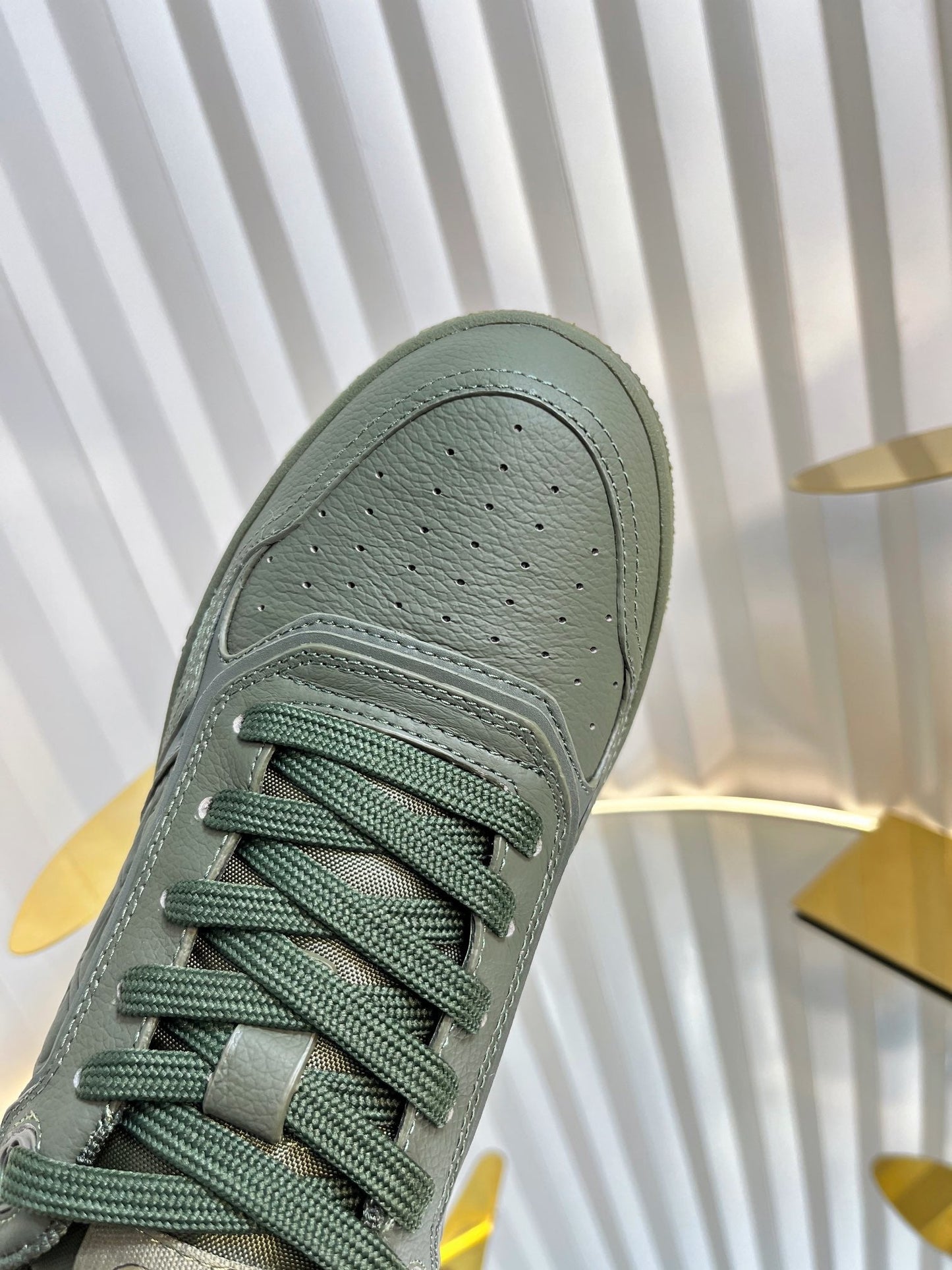 B27 LOW-TOP SNEAKER ARMY GREEN SMOOTH CALFSKIN - 35