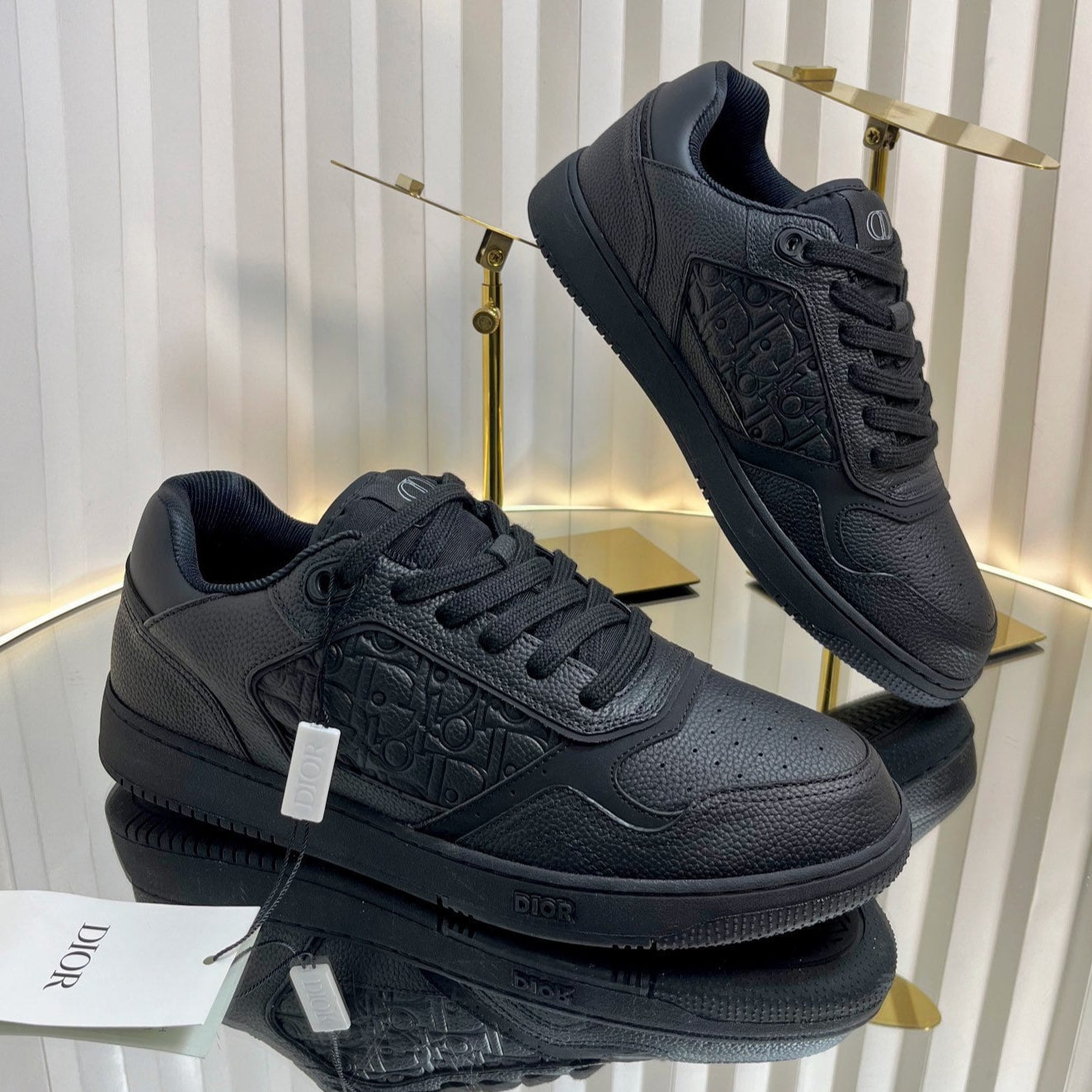 B27 LOW-TOP SNEAKER BLACK SMOOTH CALFSKIN - 35