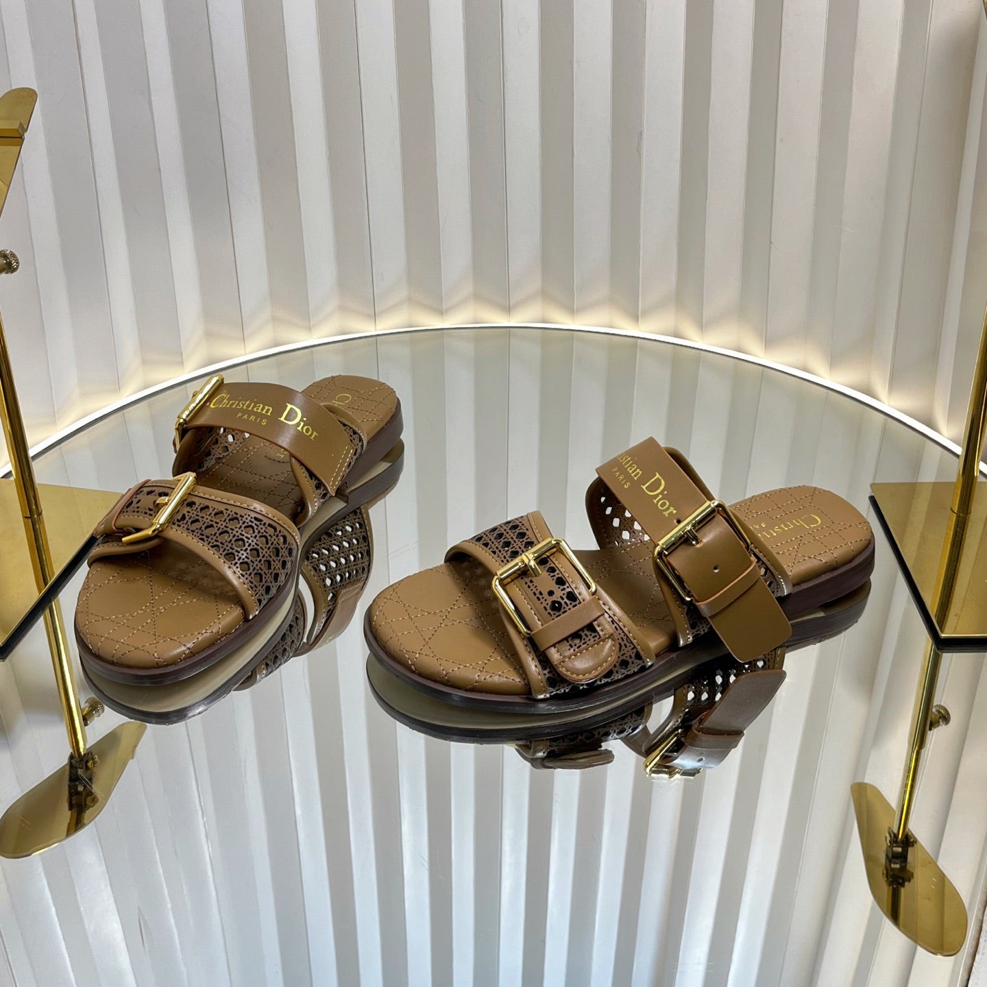 D-AVENUE SLIDES 25S IN BROWN CALFSKIN MICRO CANNAGE MOTIF - 35