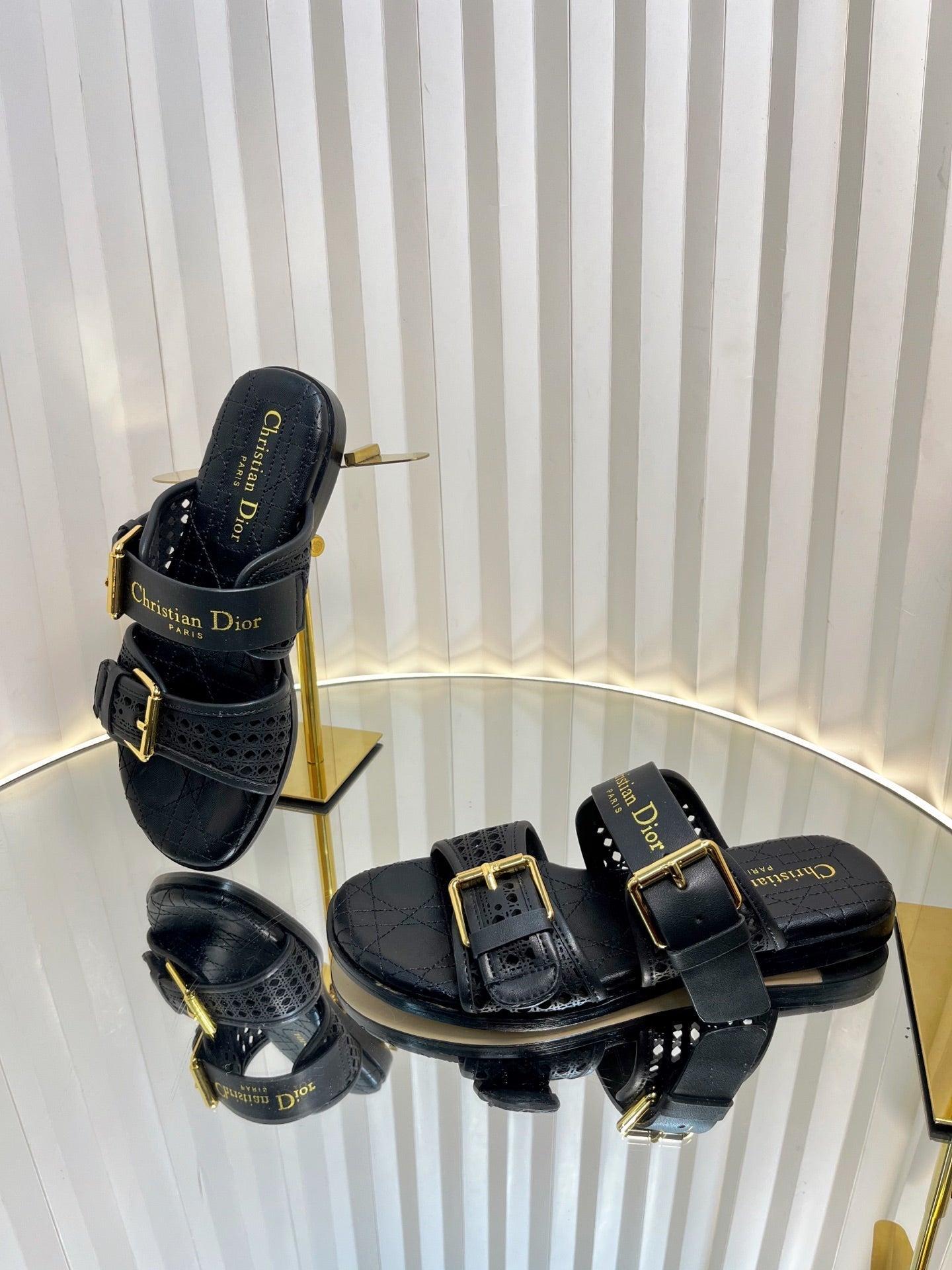 D-AVENUE SLIDES 25S IN BLACK CALFSKIN MICRO CANNAGE MOTIF - 35