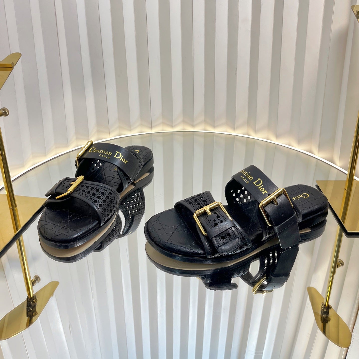 D-AVENUE SLIDES 25S IN BLACK CALFSKIN MICRO CANNAGE MOTIF - 35