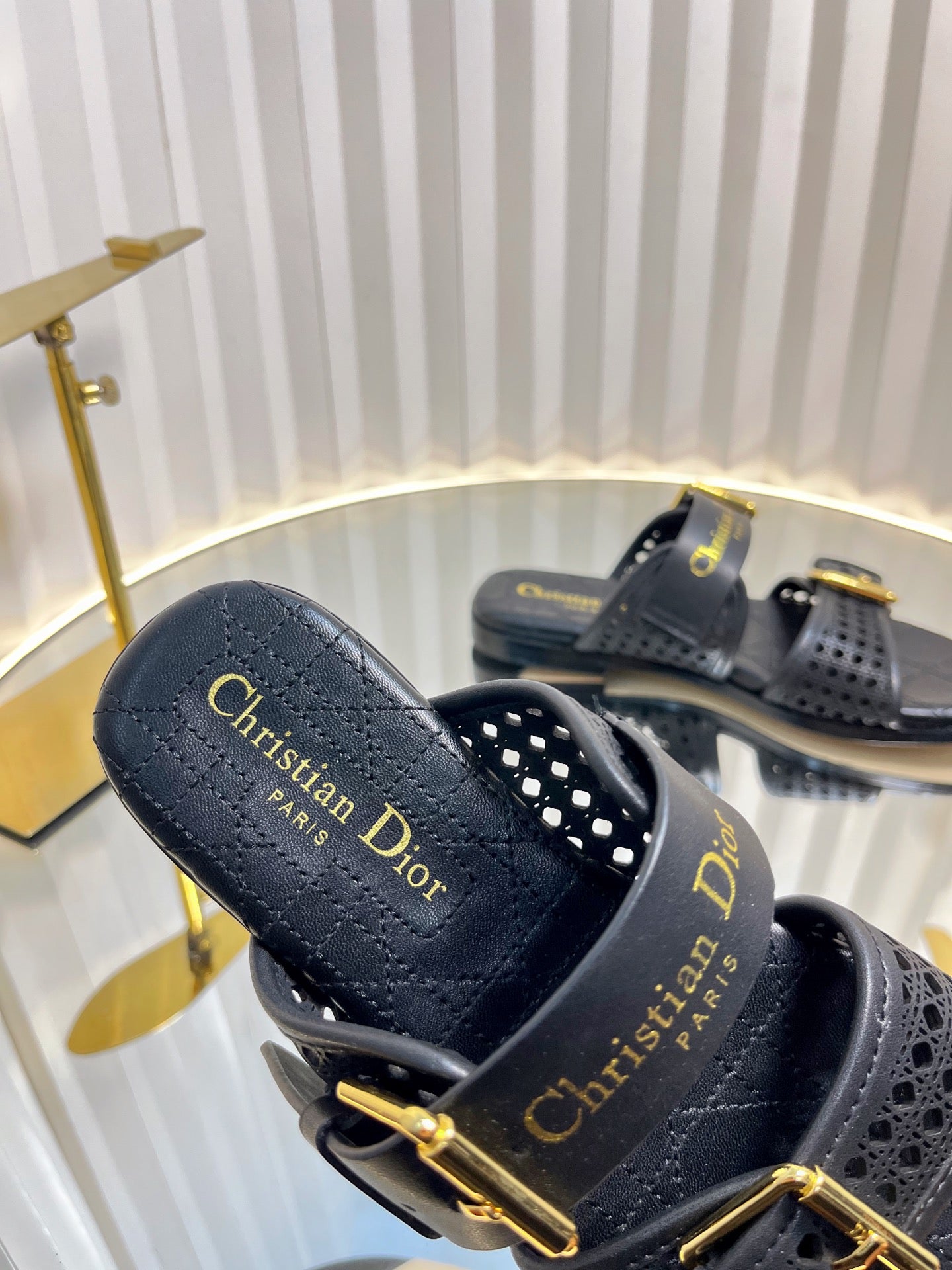 D-AVENUE SLIDES 25S IN BLACK CALFSKIN MICRO CANNAGE MOTIF - 35