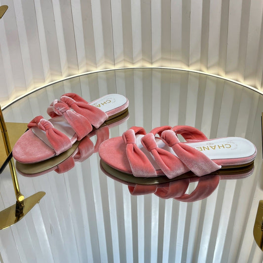 THREE STRAPS MULE IN BRIGHT PINK VELVET - 35