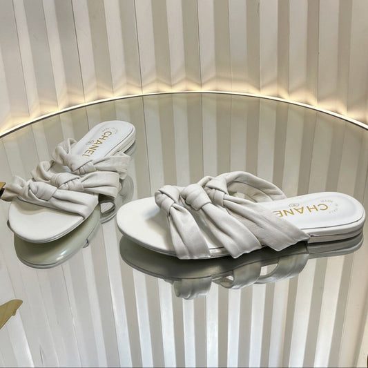 THREE STRAPS MULE IN WHITE CALFSKIN - 35