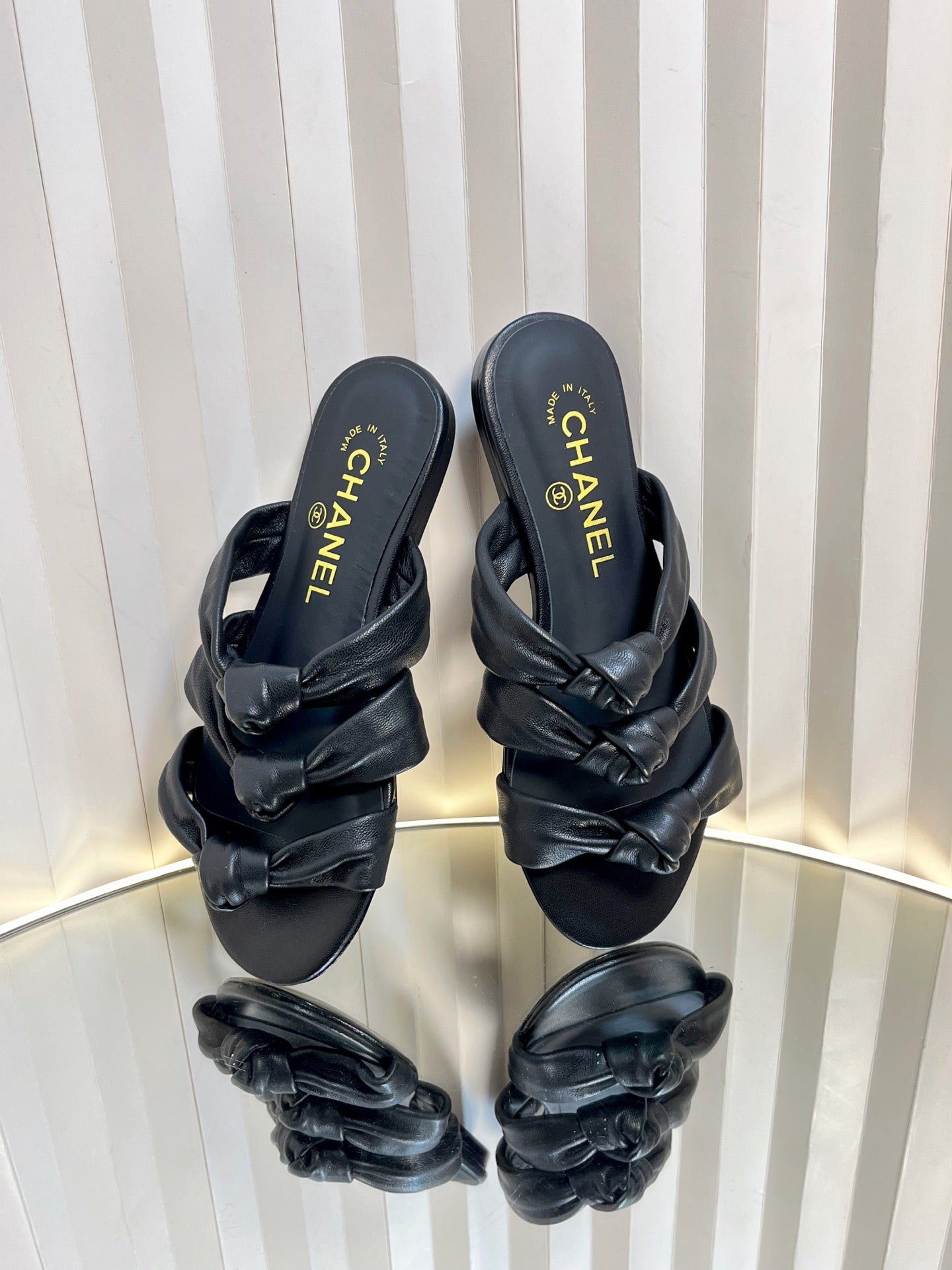 THREE STRAPS MULE IN BLACK CALFSKIN - 35