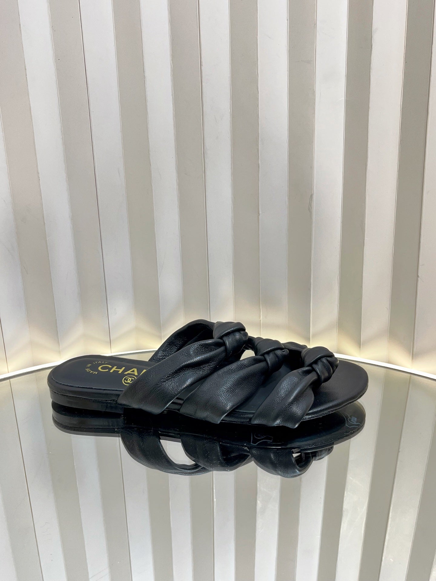 THREE STRAPS MULE IN BLACK CALFSKIN - 35