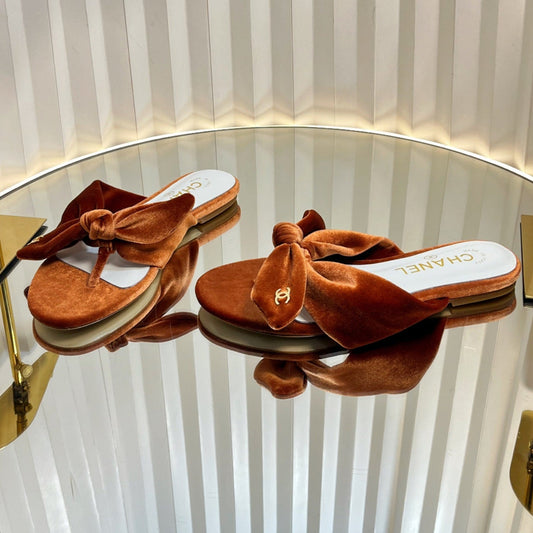 LACE SANDALS IN RUSSET BROWN VELVET - 35
