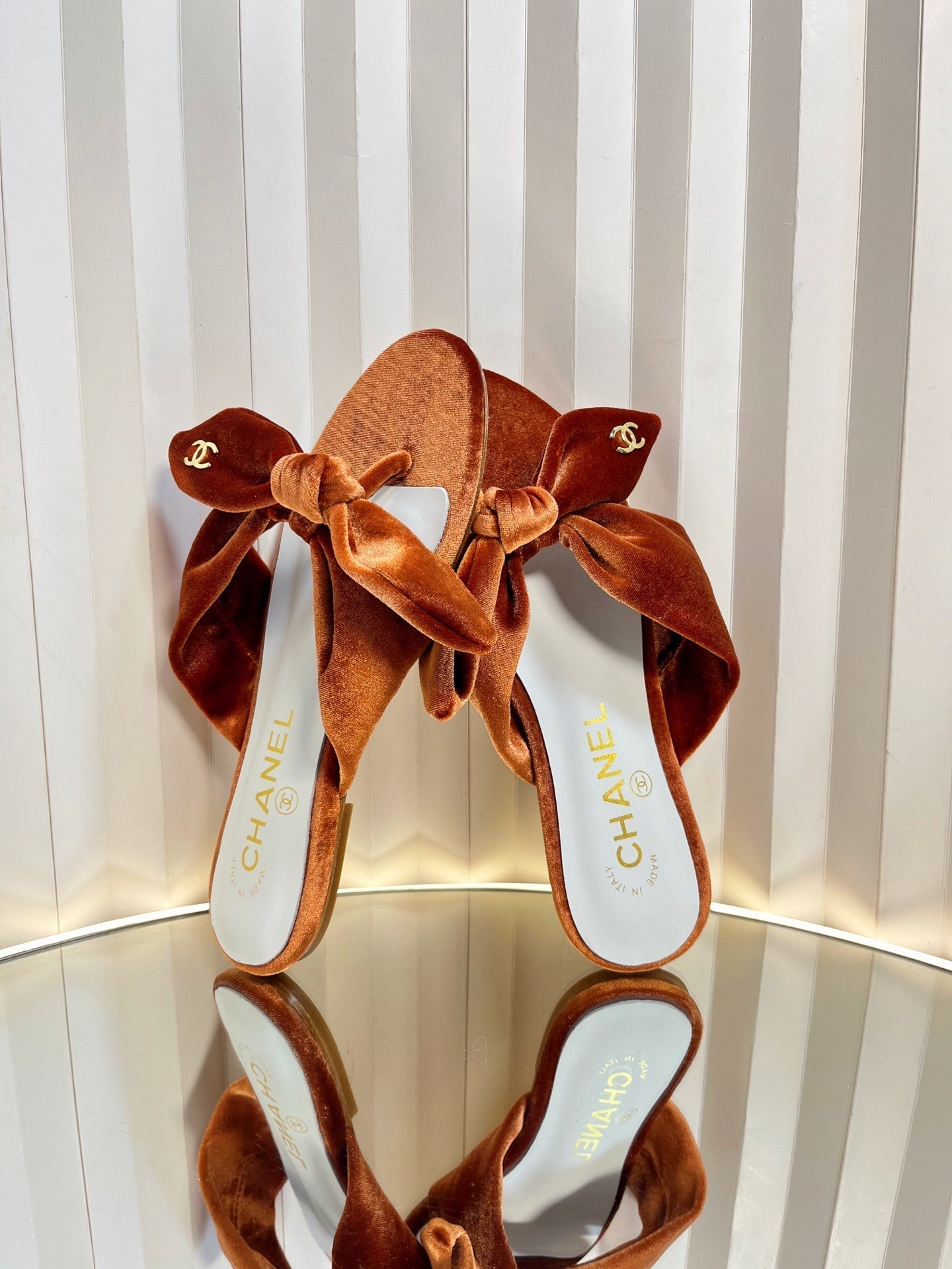 LACE SANDALS IN RUSSET BROWN VELVET - 35