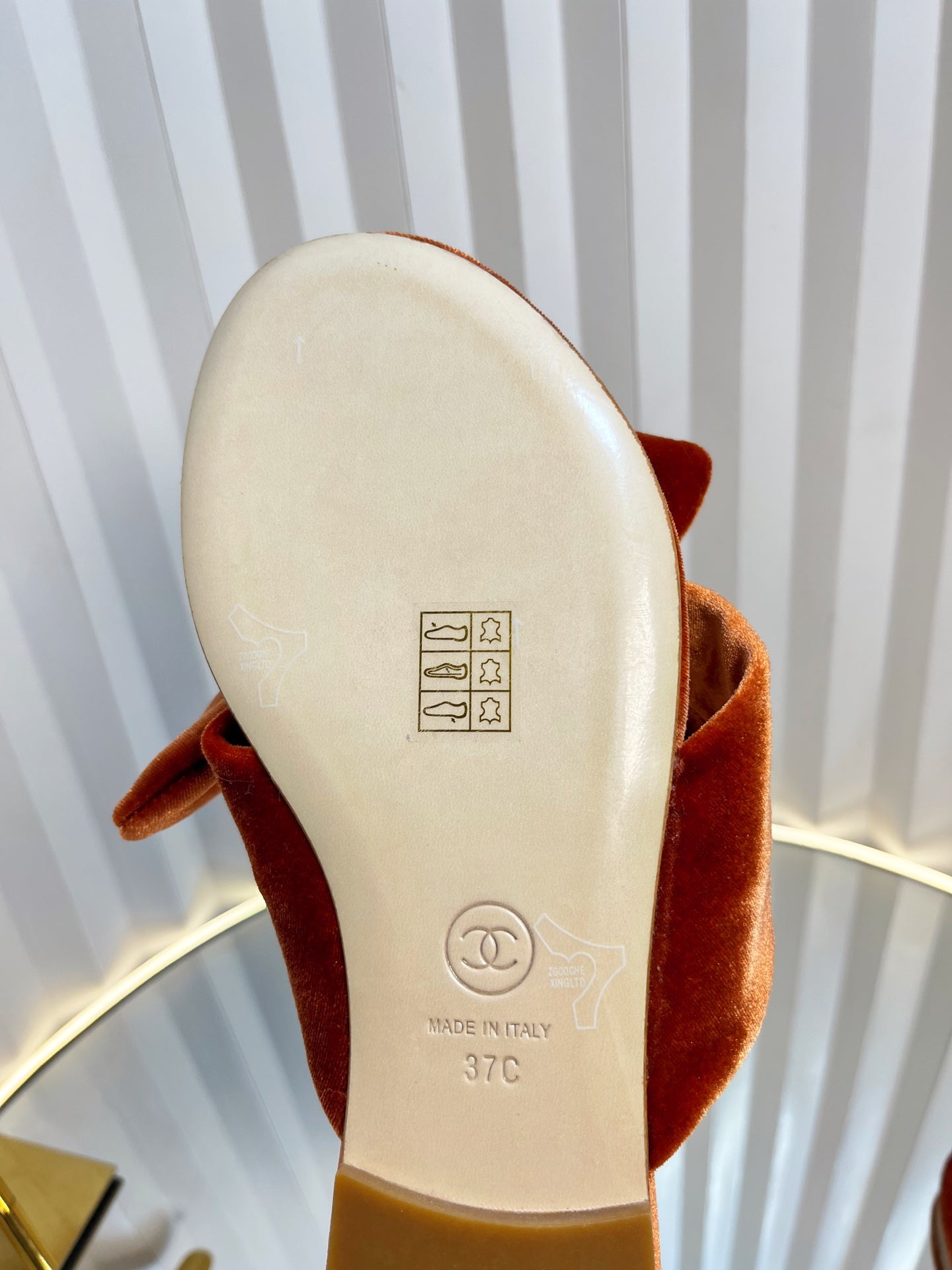 LACE SANDALS IN RUSSET BROWN VELVET - 35