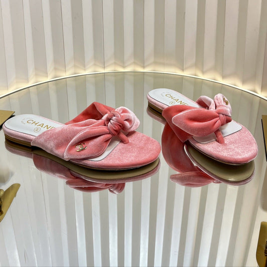 LACE SANDALS IN BRIGHT PINK VELVET - 35
