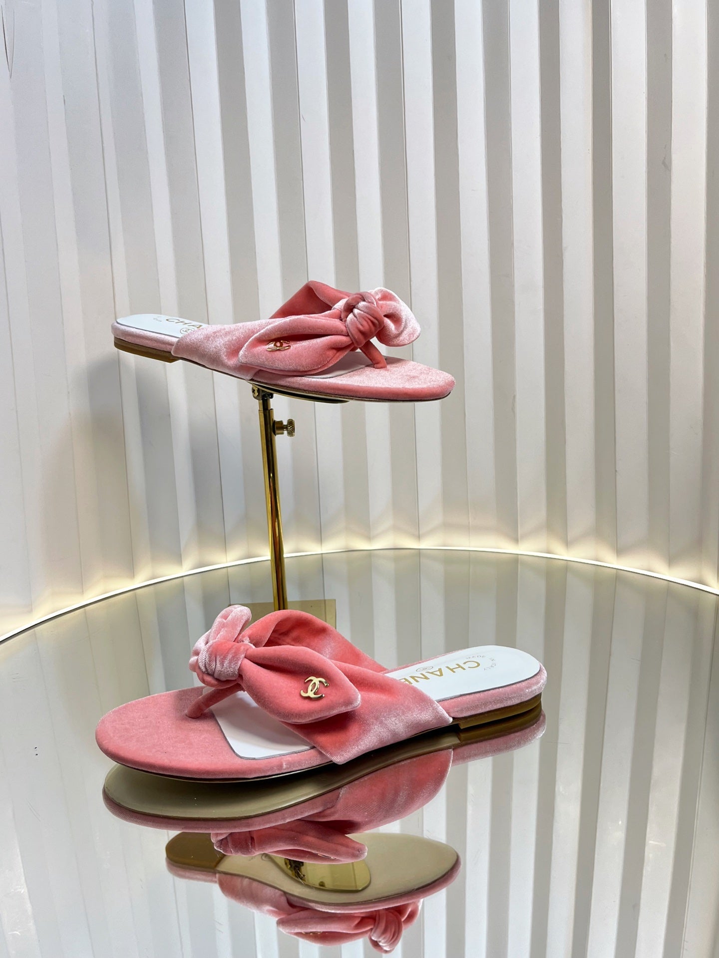LACE SANDALS IN BRIGHT PINK VELVET - 35