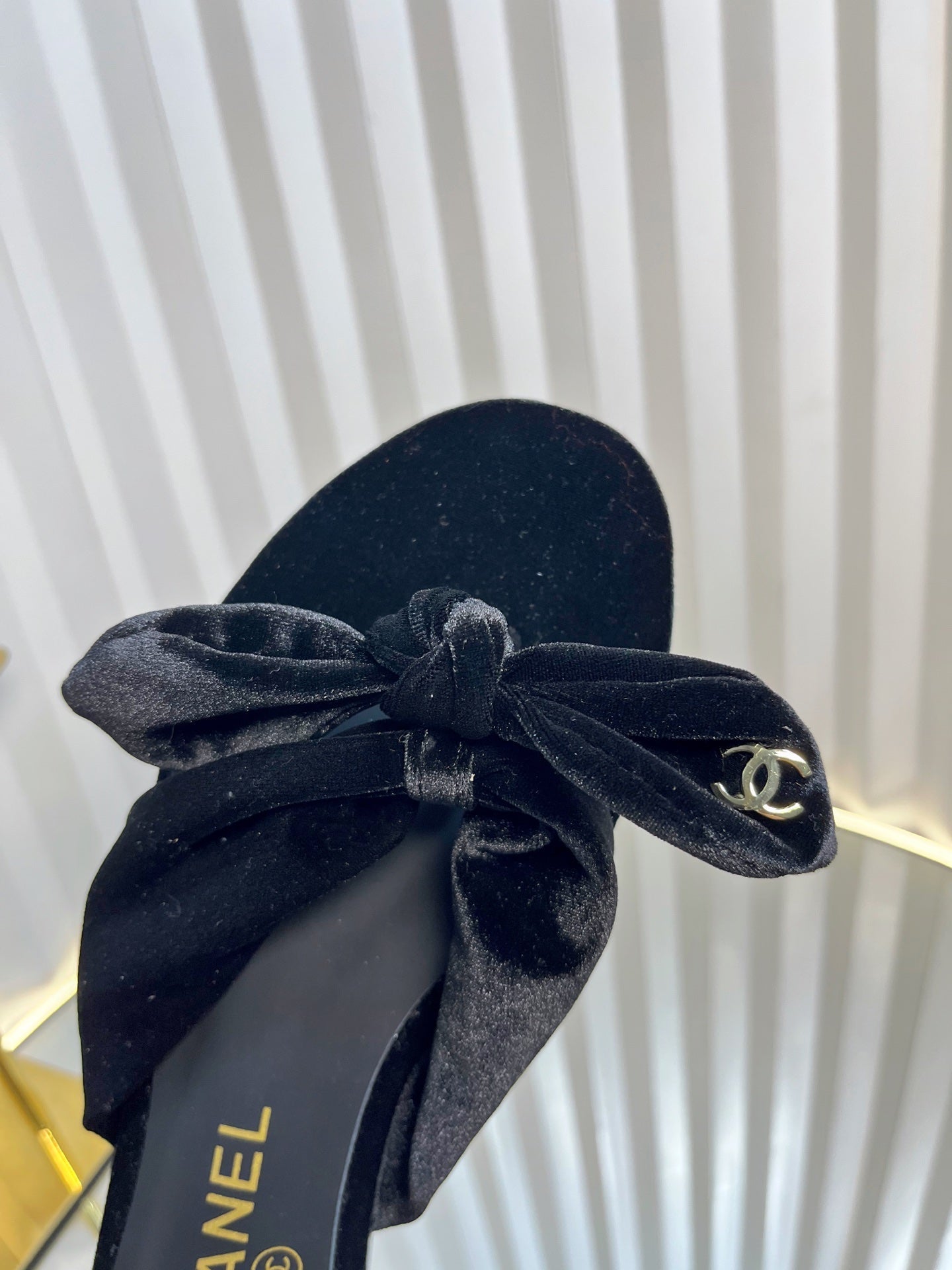 LACE SANDALS IN BLACK VELVET - 35