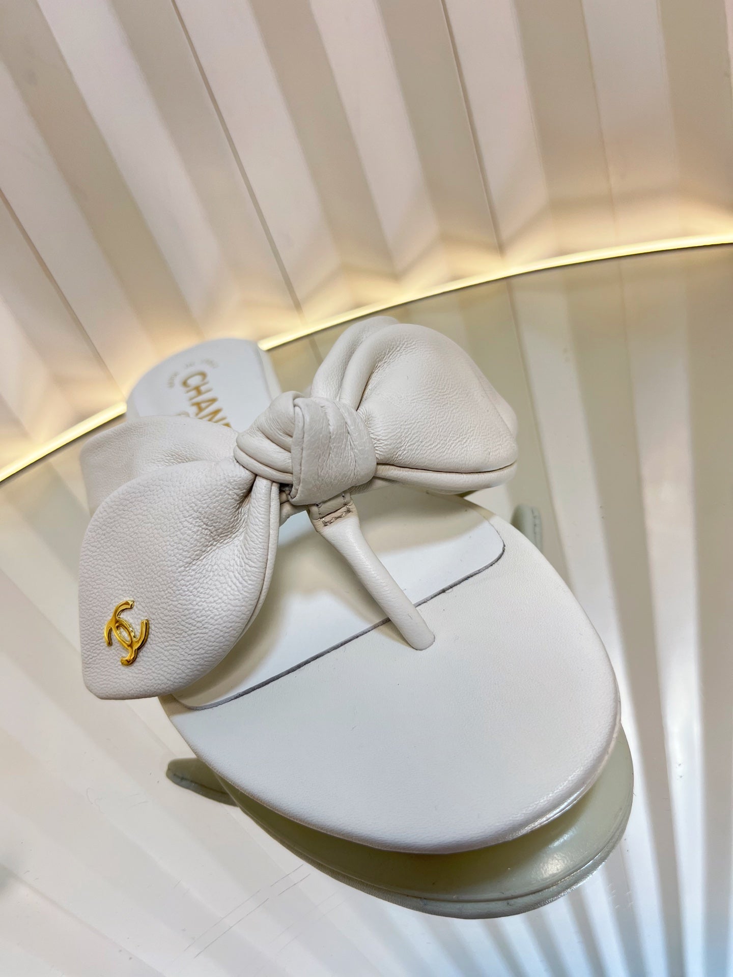 LACE SANDALS IN WHITE CALFSKIN - 35