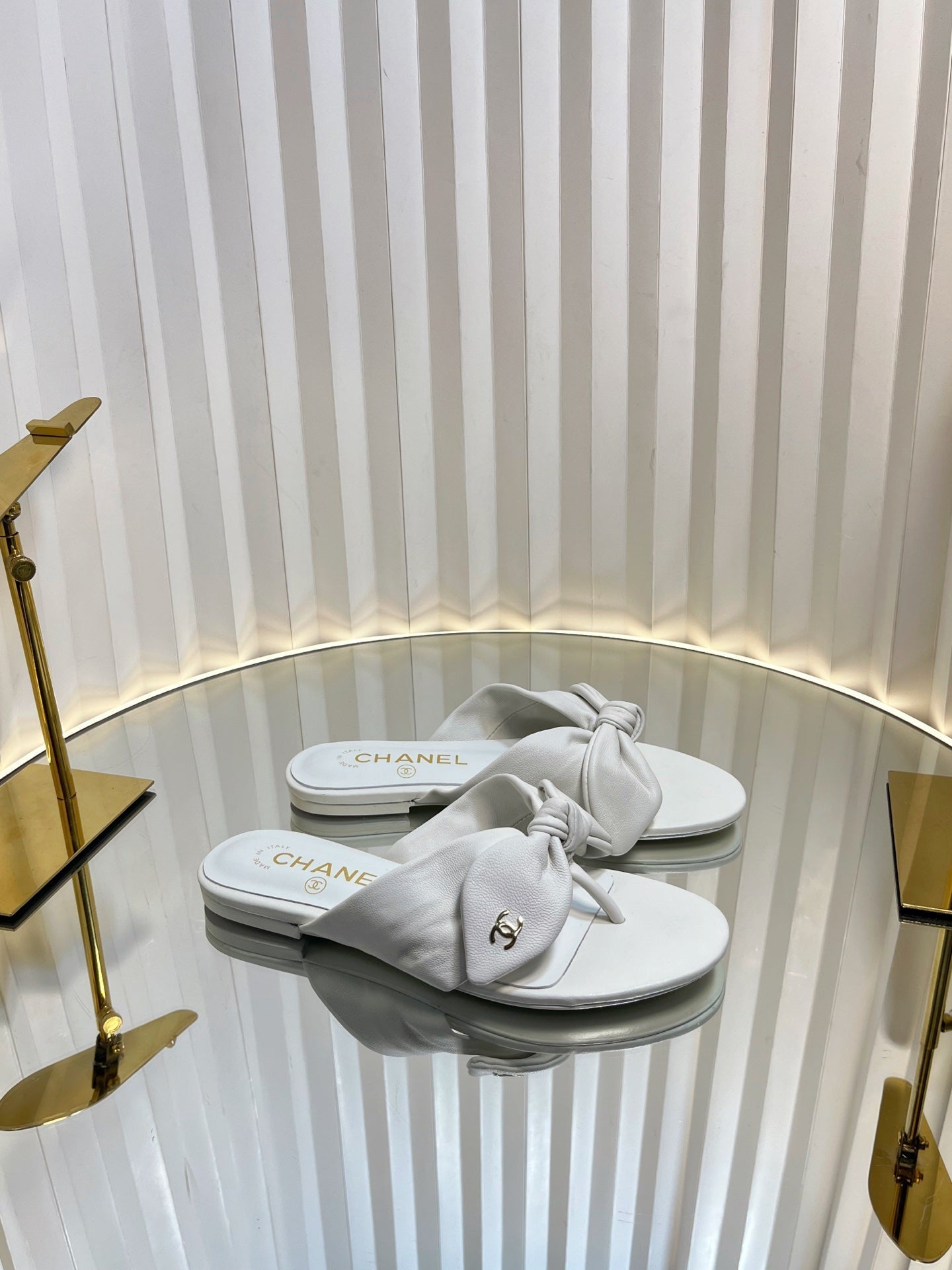 LACE SANDALS IN WHITE CALFSKIN - 35