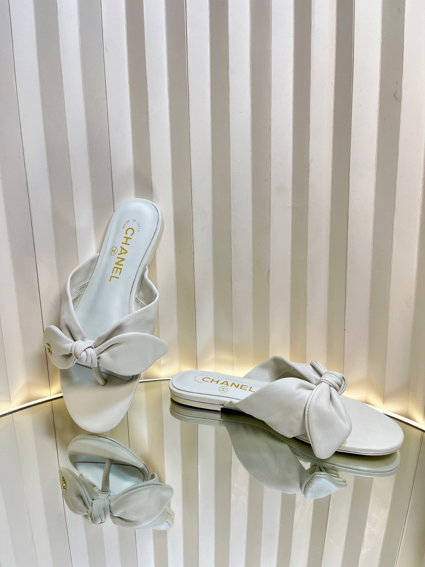 LACE SANDALS IN WHITE CALFSKIN - 35