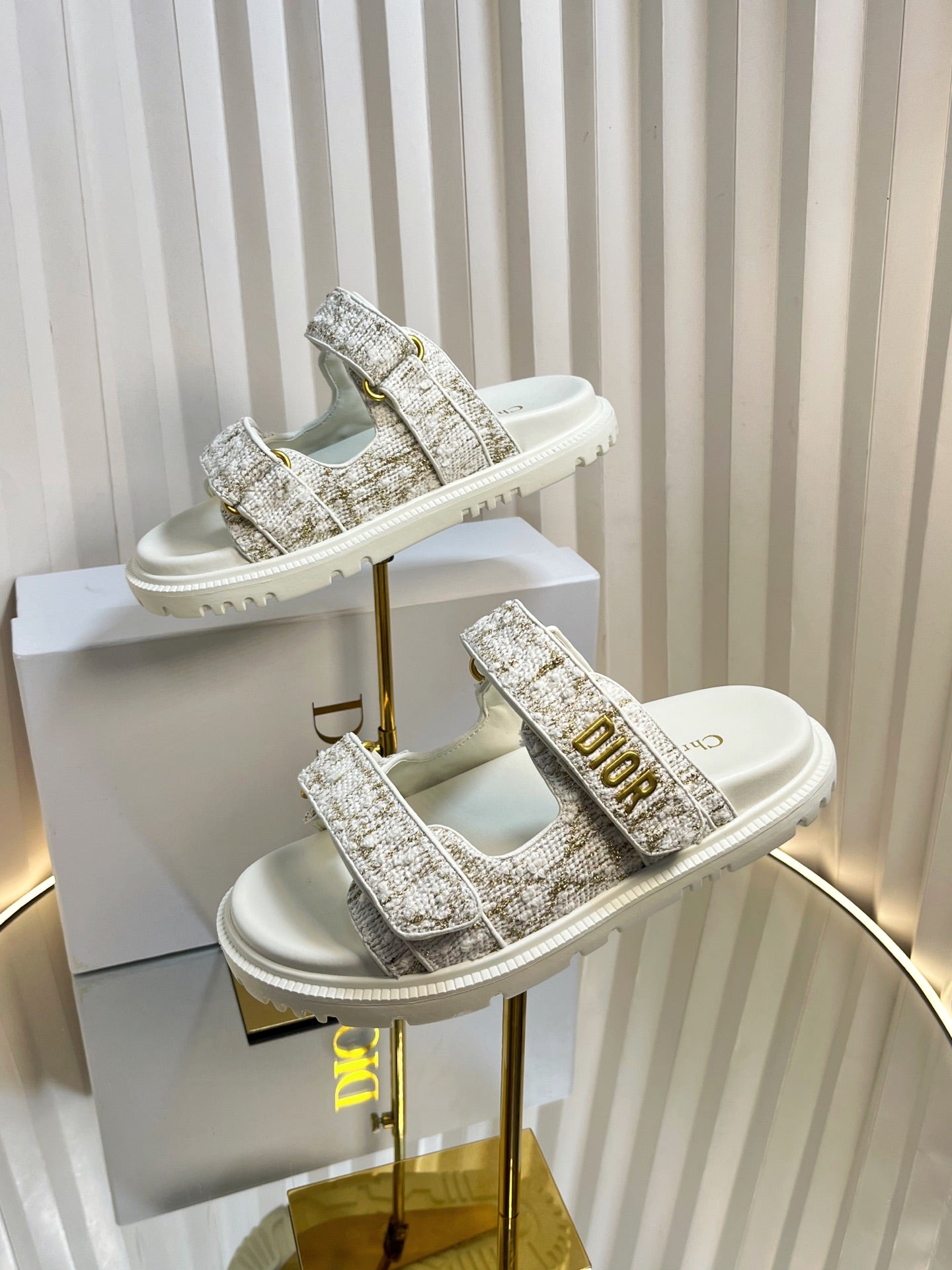 DIORACT SLIDES 25MM IN WHITE AND GOLD TWEED - 35