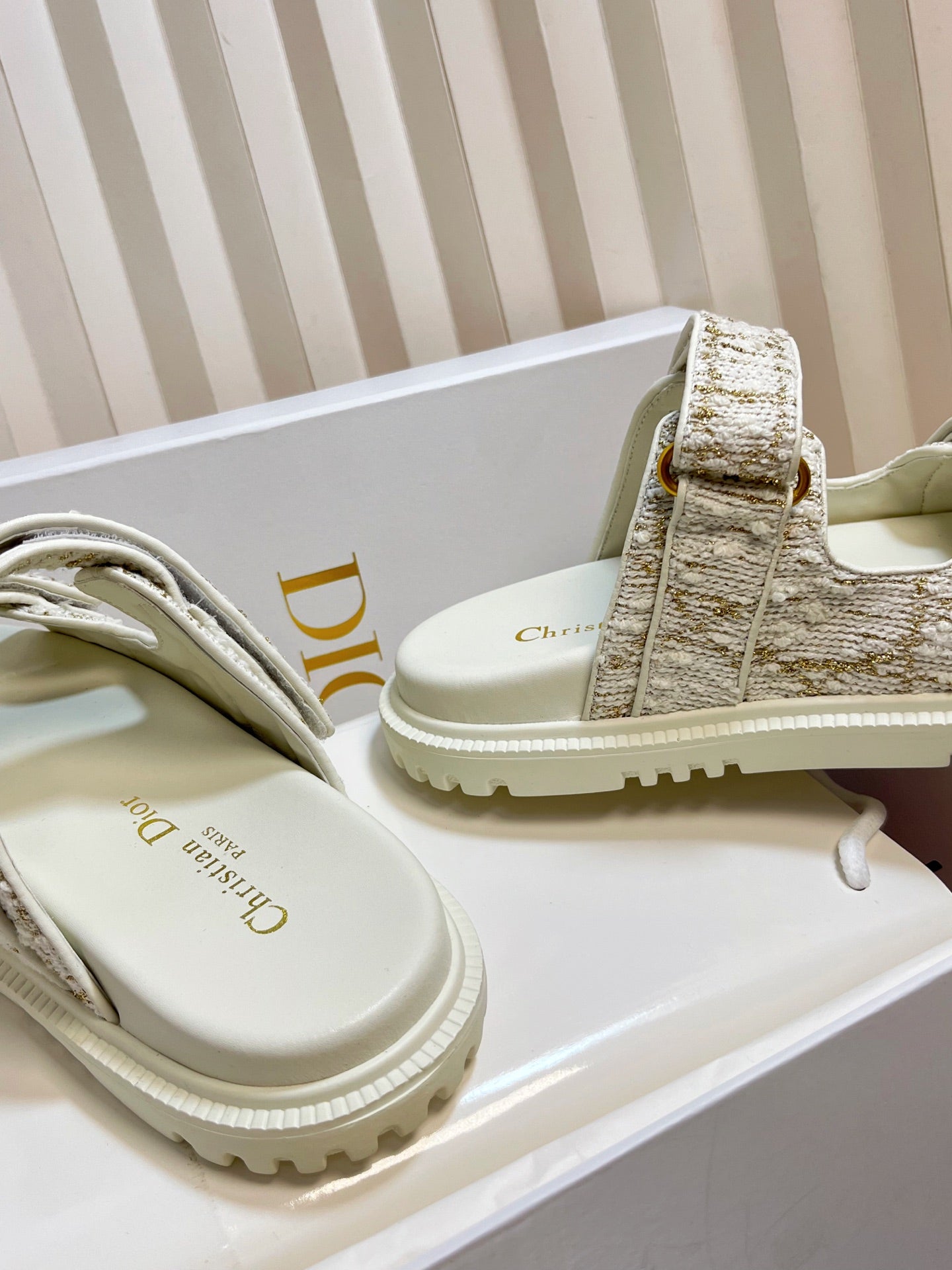 DIORACT SLIDES 25MM IN WHITE AND GOLD TWEED - 35