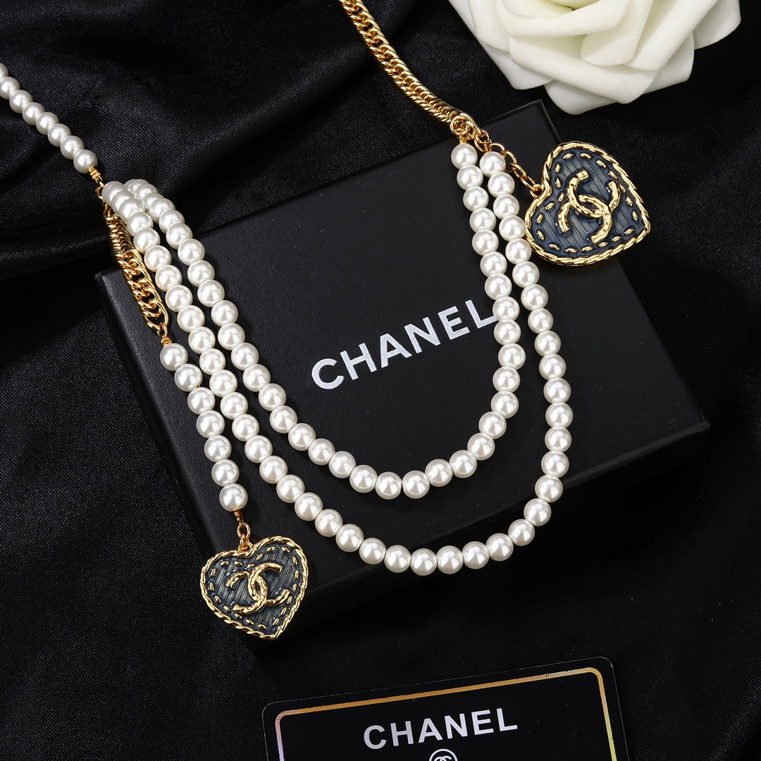 CHANEL 25S CHAIN BELT IN WHITE PEARL 614480 - 30