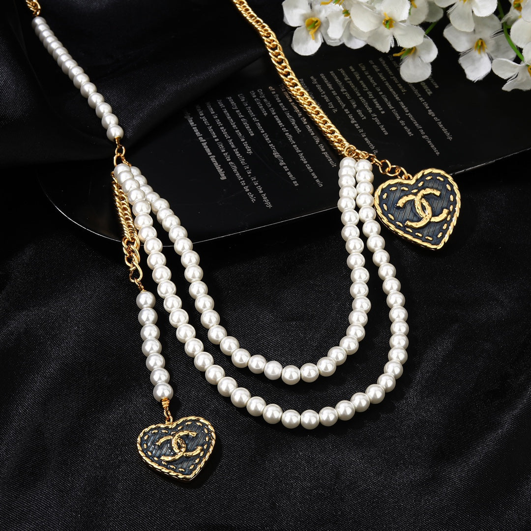 CHANEL 25S CHAIN BELT IN WHITE PEARL 614480 - 30