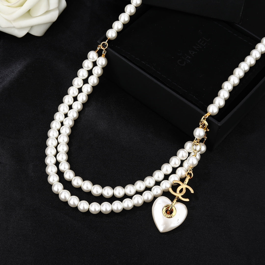 CHANEL 25S CHAIN BELT IN WHITE PEARL 614404 - 30