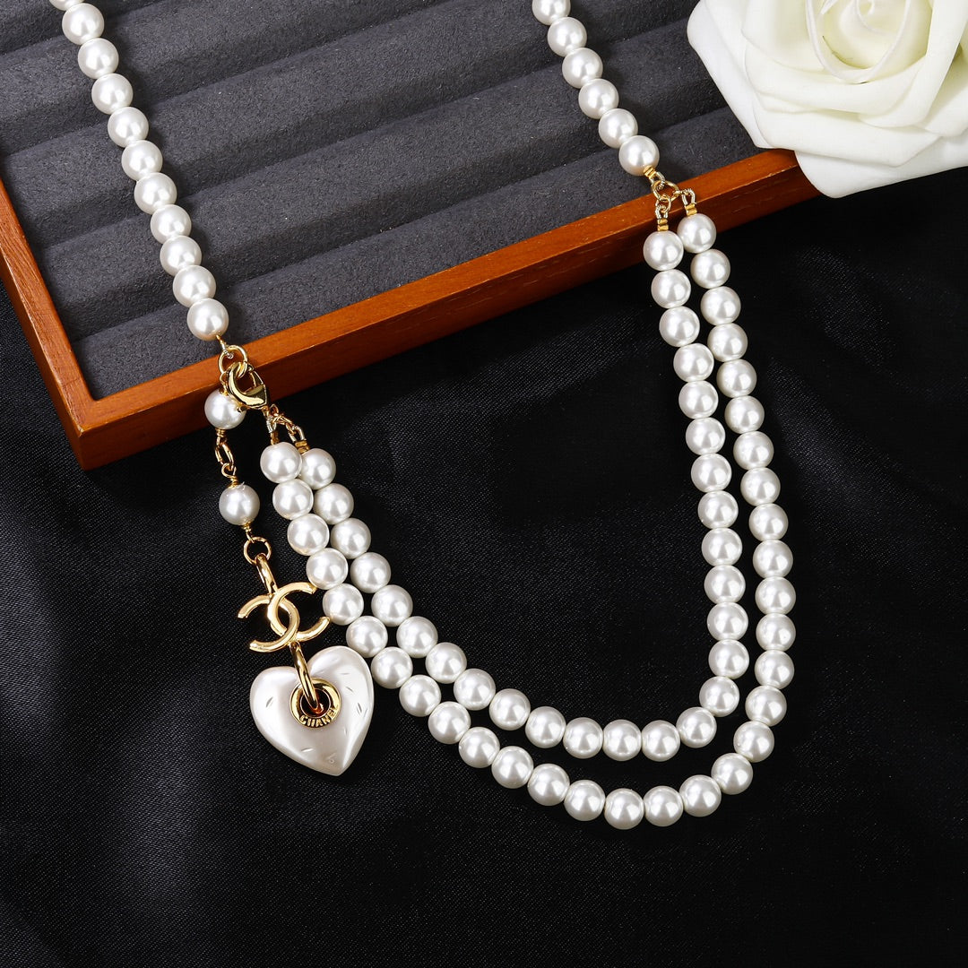 CHANEL 25S CHAIN BELT IN WHITE PEARL 614404 - 30
