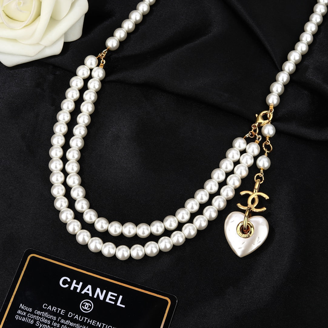 CHANEL 25S CHAIN BELT IN WHITE PEARL 614404 - 30