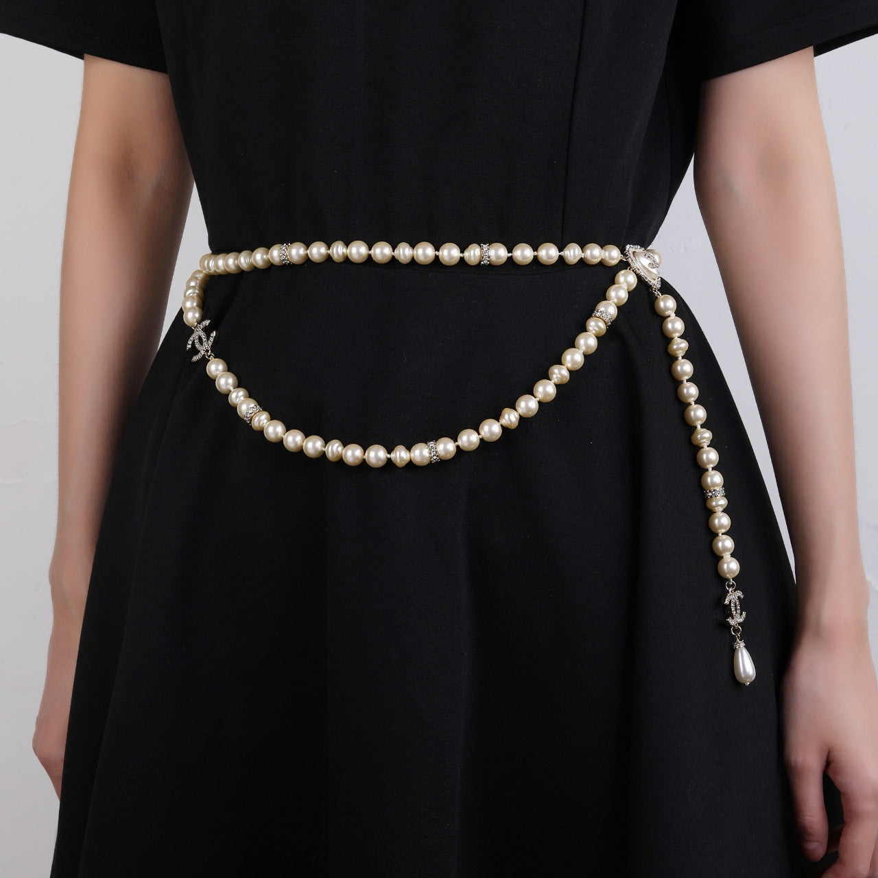 CHANEL 25S CHAIN BELT IN WHITE PEARL 614476 - 30