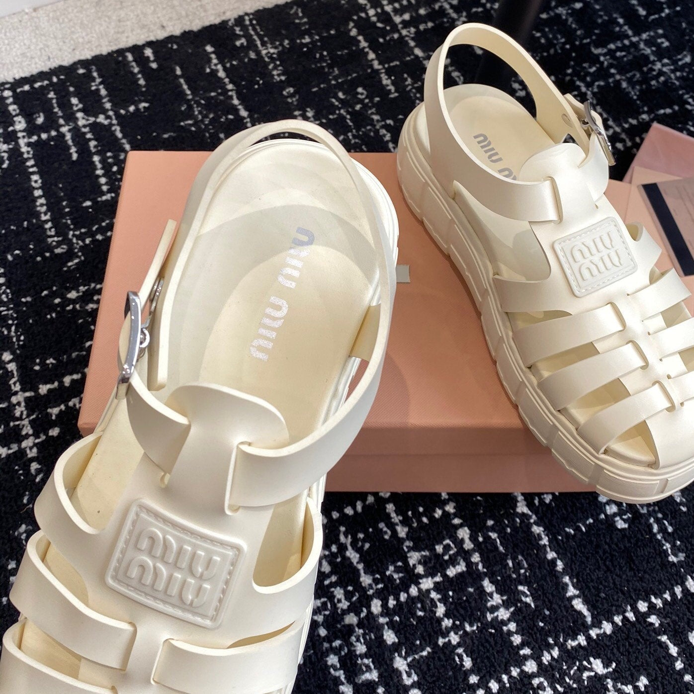 ROMAN THICK-SOLED SANDALS WHITE CREAM CALFSKIN - 35