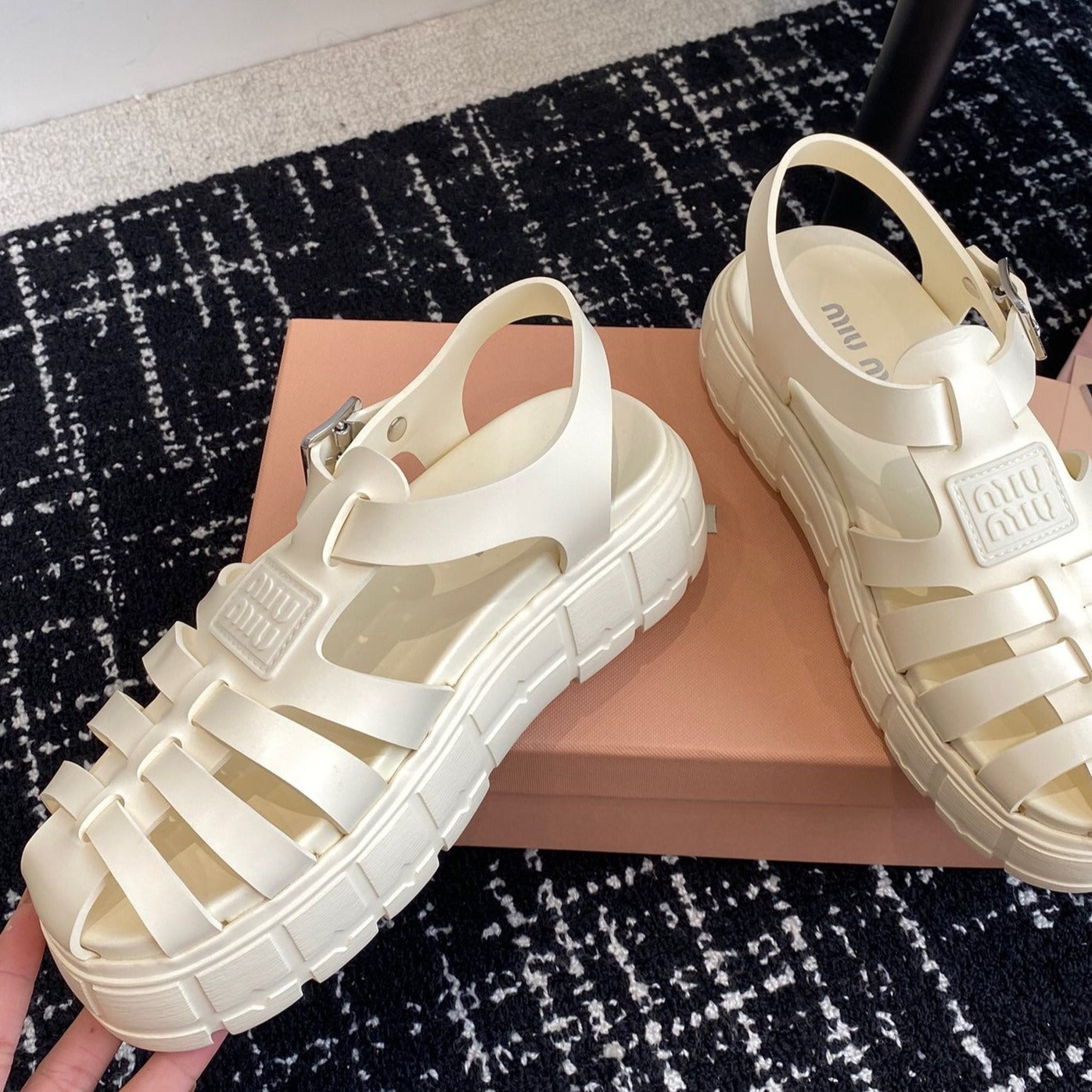 ROMAN THICK-SOLED SANDALS WHITE CREAM CALFSKIN - 35