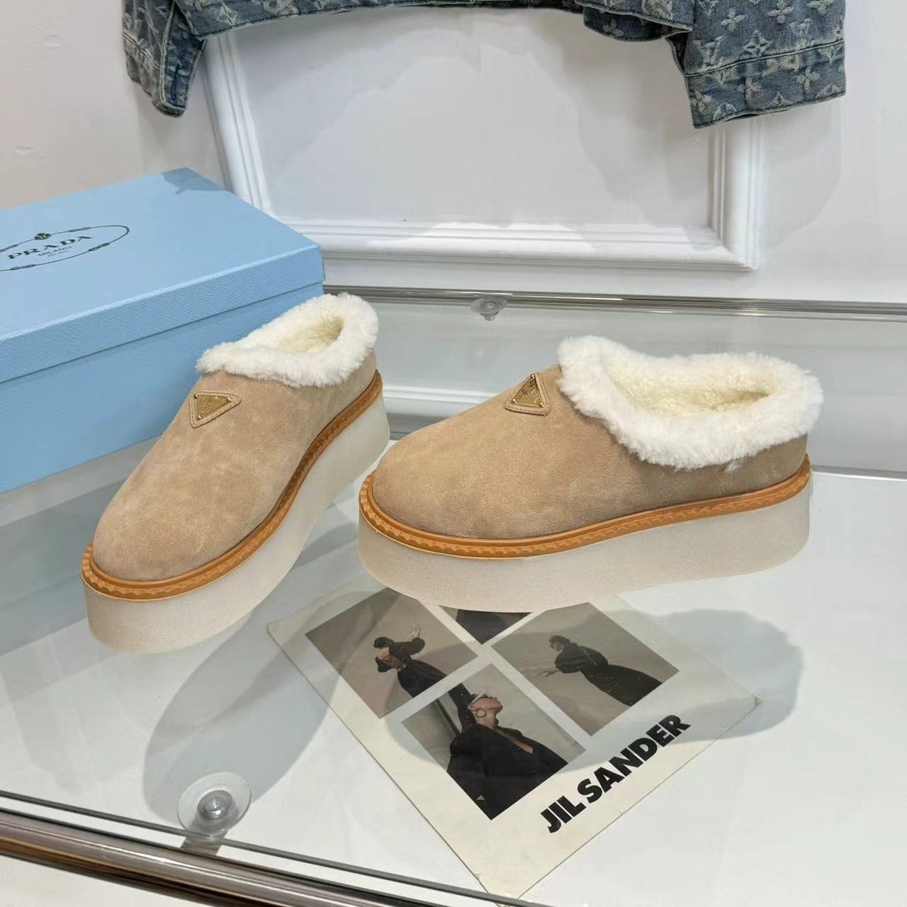 TRIANGLE LOGO MULES IN BEIGE SUEDE AND SHEARLING LINING - 35