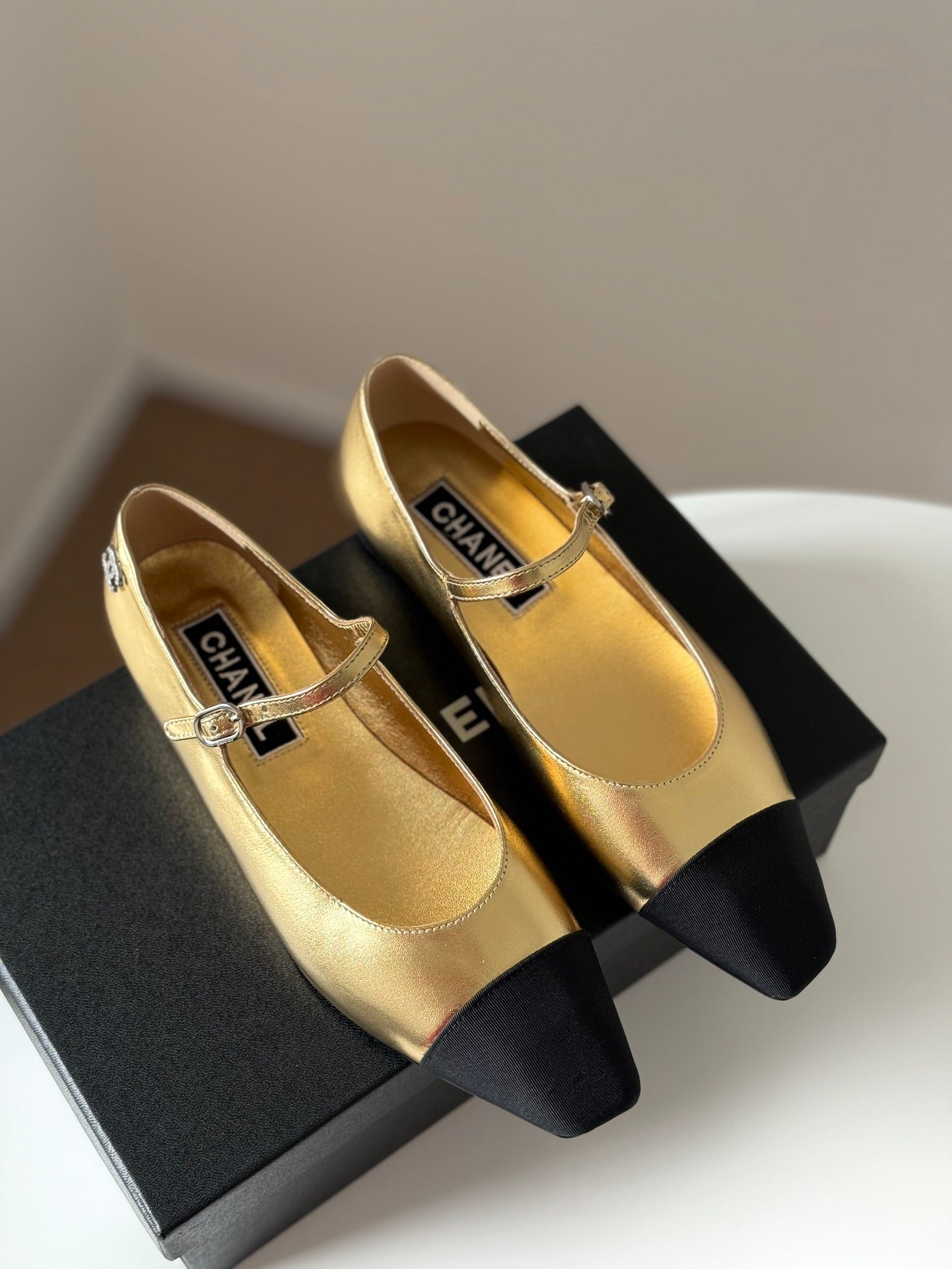 MARY JANE GOLDEN MIX BLACK CALFSKIN - 35